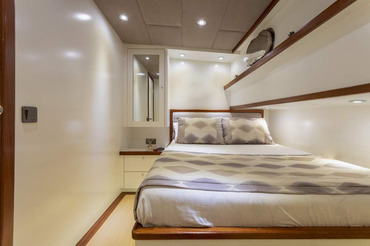 Grand Sailor Photo 23